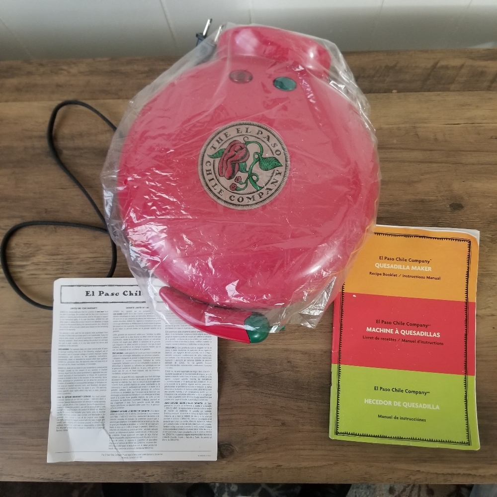 El Paso Chile Company Quesadilla Maker - Red